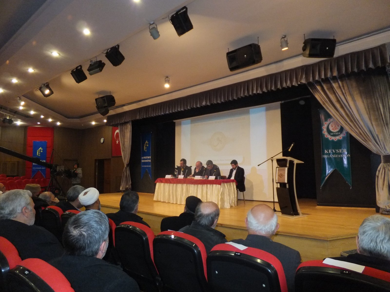 İslam Dünyasında İrfani Ve Mistik Akımlar Konferansı